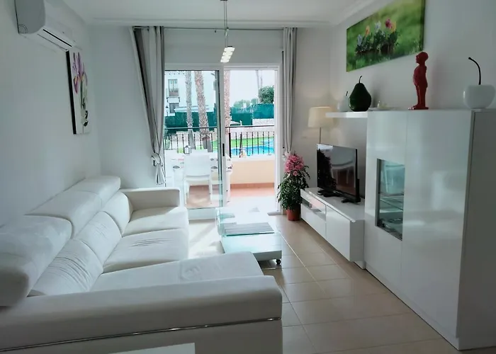 Lovely Apartment With Pool View