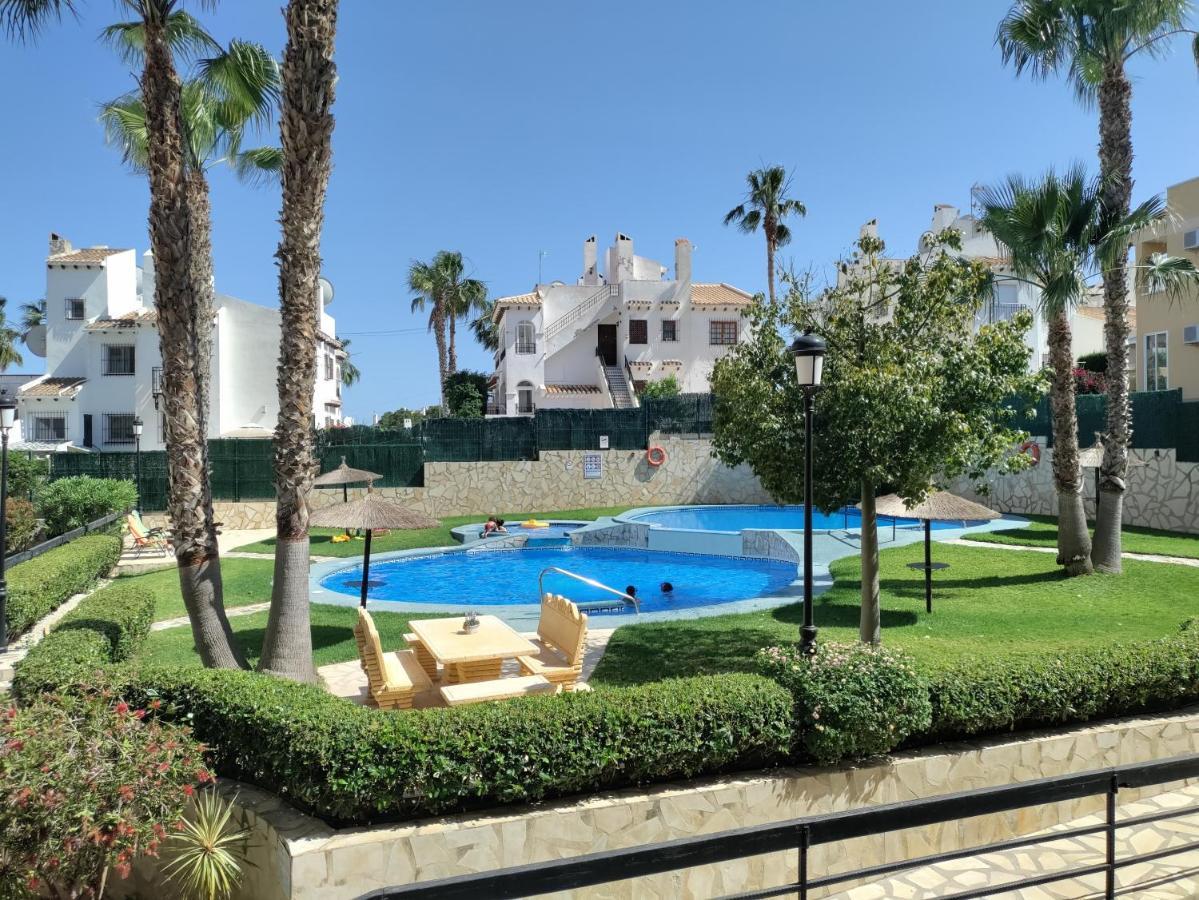 Lovely With Pool View